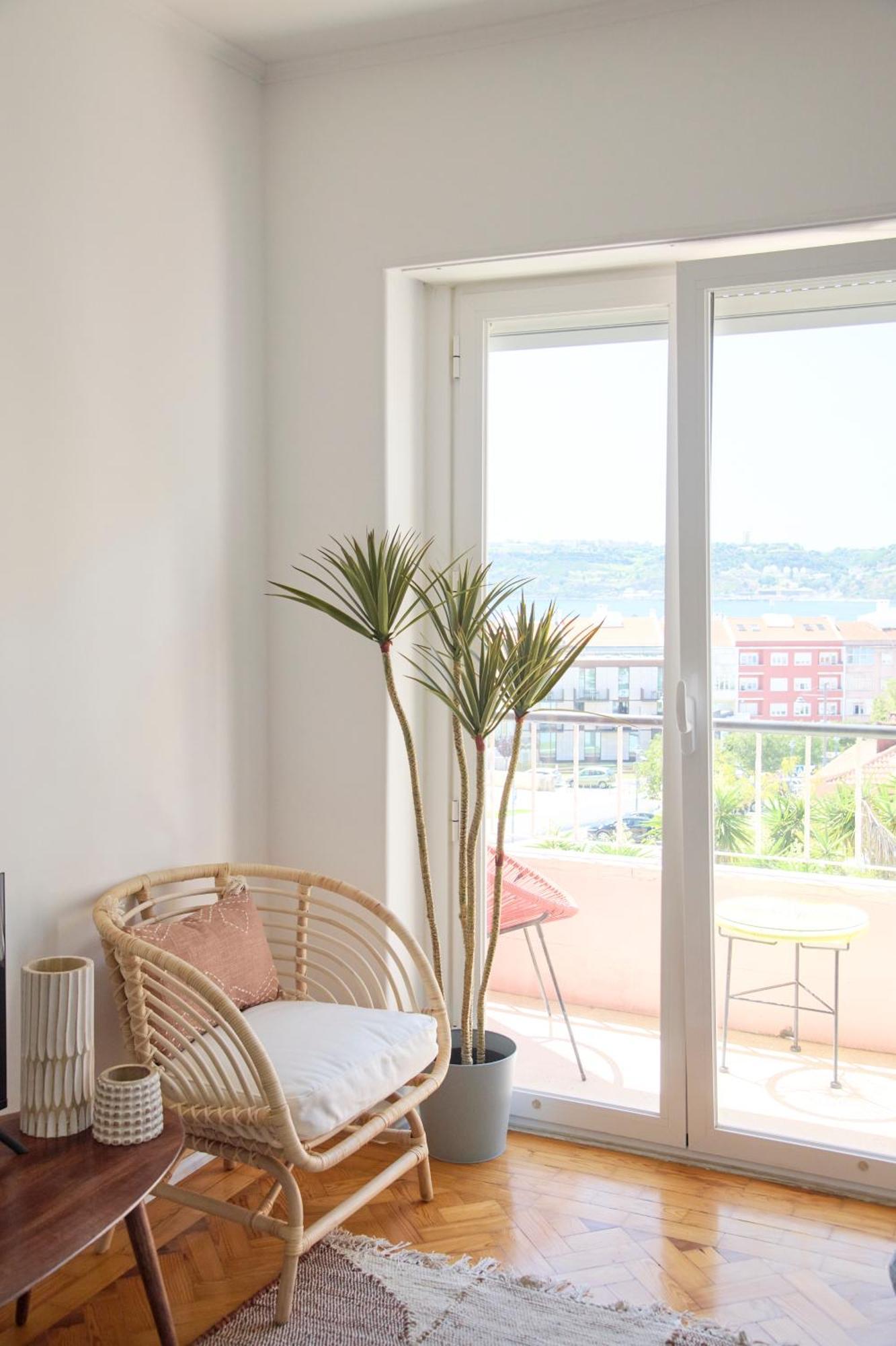 Belem River View W Amazing Balcony, By Timecooler Apartment