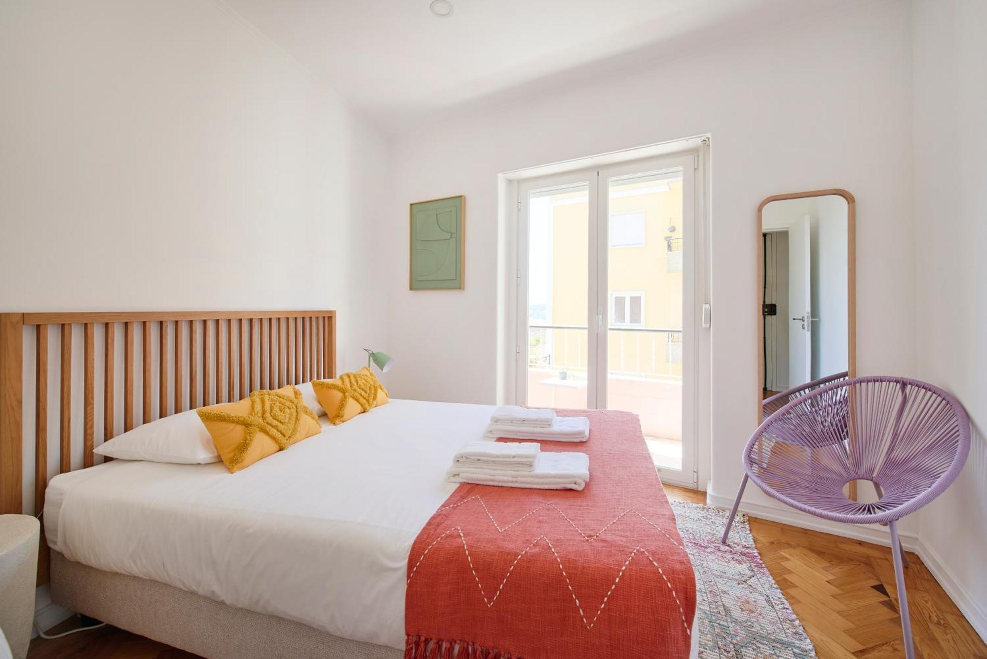 Belem River View W Amazing Balcony, By Timecooler Apartment Lisbon