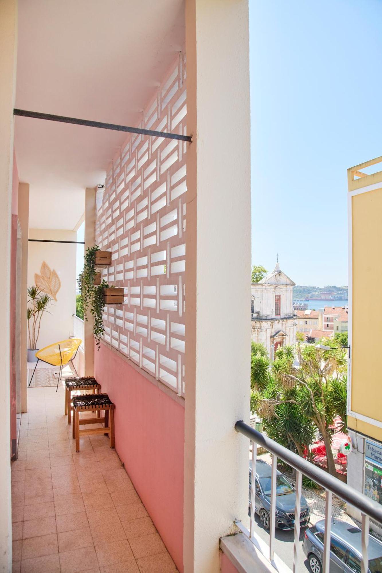 Belem River View W Amazing Balcony, By Timecooler Apartment Lisbon